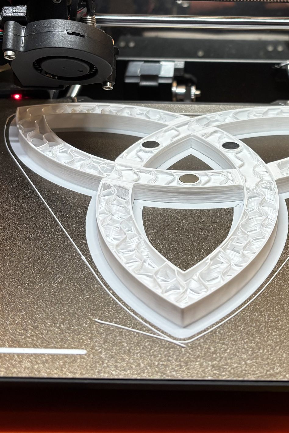 Embedded magnets to hide the hardware